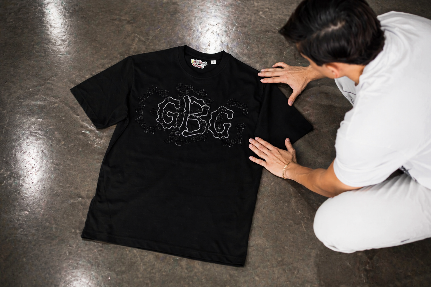 CAMISETA NEGRA GBC REFLECTIVE RIHESTONES